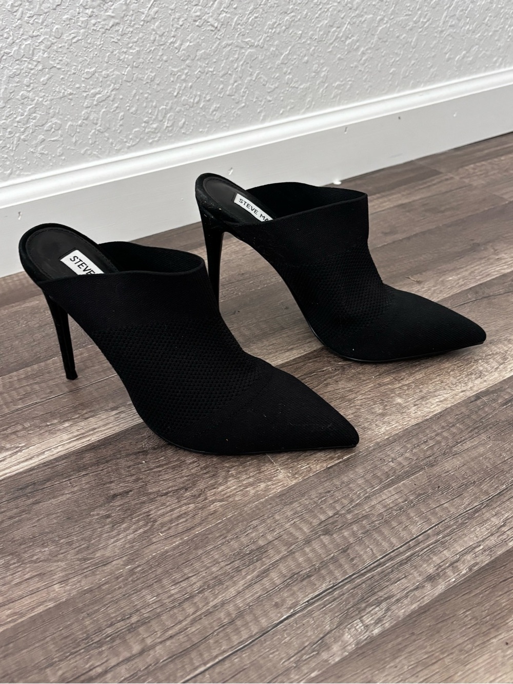 Steve Madden Black Pointed Knit Mule Booties